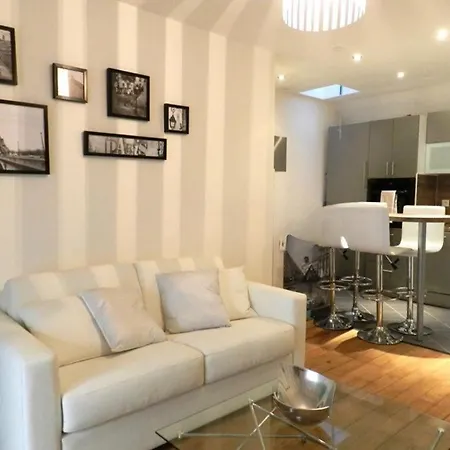Heart Of Le Marais Apartment Paris